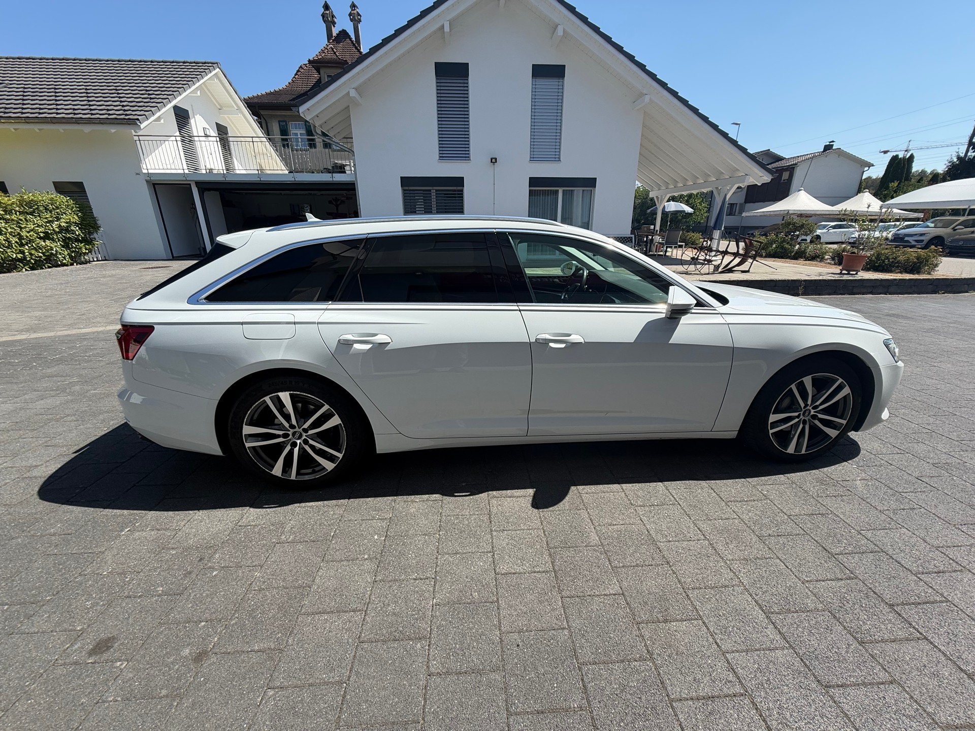 AUDI A6 Avant 40 TDI Attraction quattro S-tronic-image-4