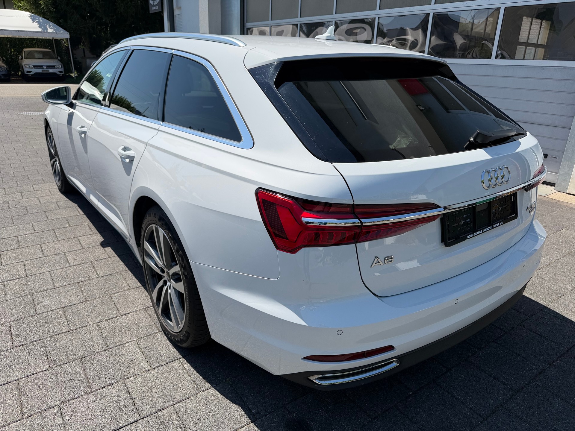 AUDI A6 Avant 40 TDI Attraction quattro S-tronic-image-6