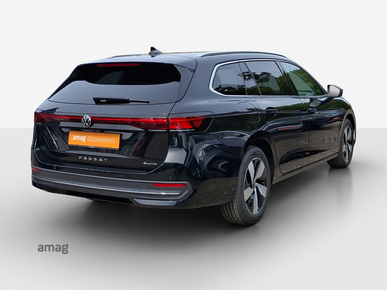 VW Passat Variant 2.0 TDI evo Business 4 Motion DSG-image-4
