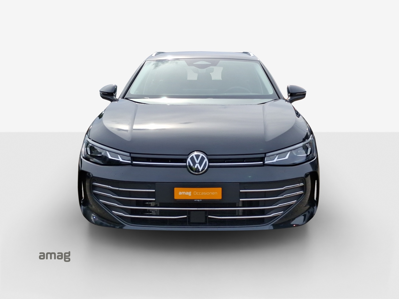 VW Passat Variant 2.0 TDI evo Business 4 Motion DSG-image-6