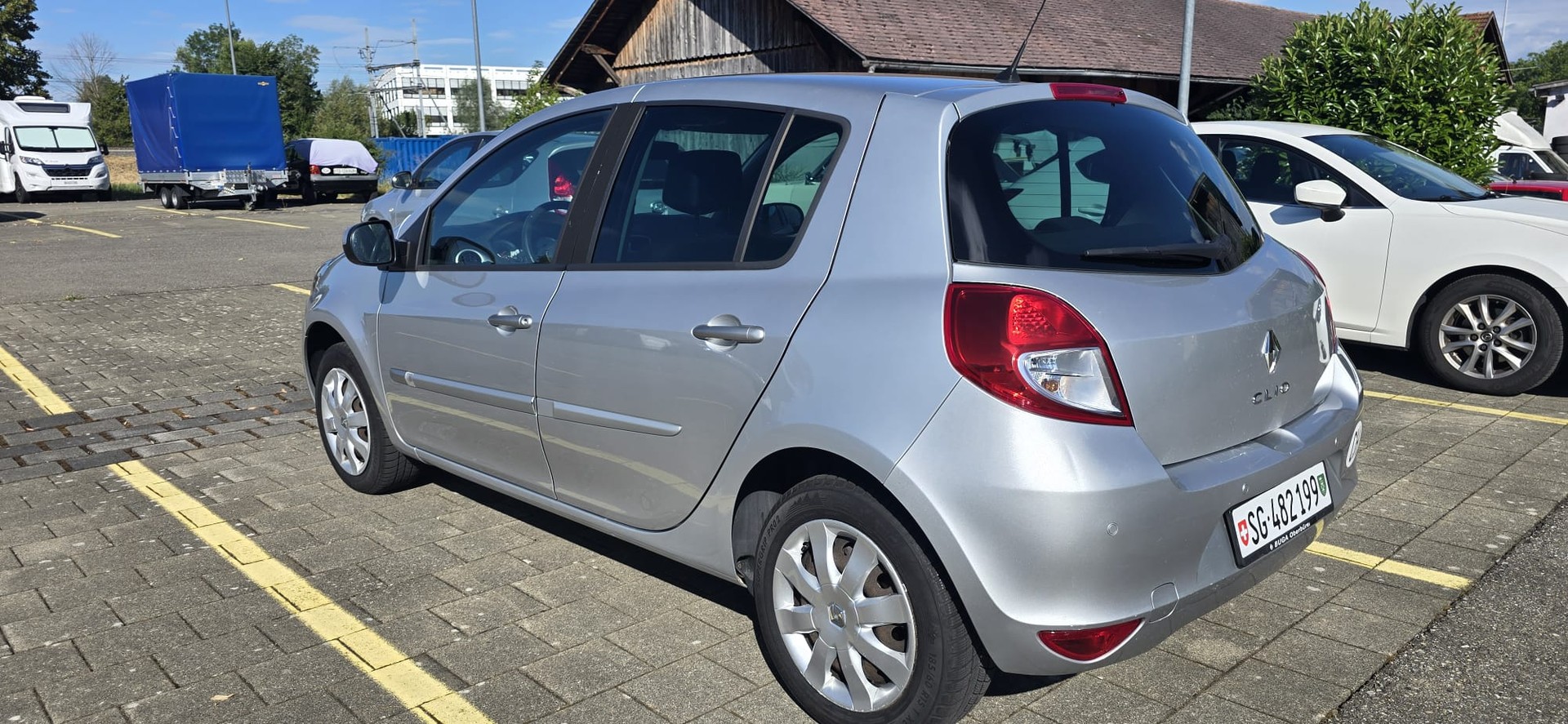 RENAULT Clio 1.6 16V Dynamique-image-2