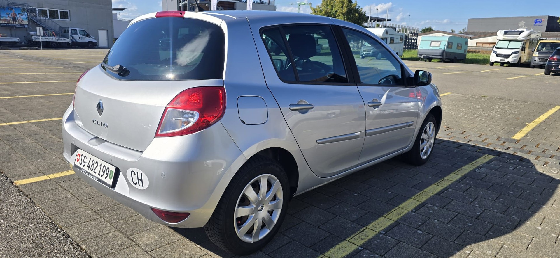 RENAULT Clio 1.6 16V Dynamique-image-3
