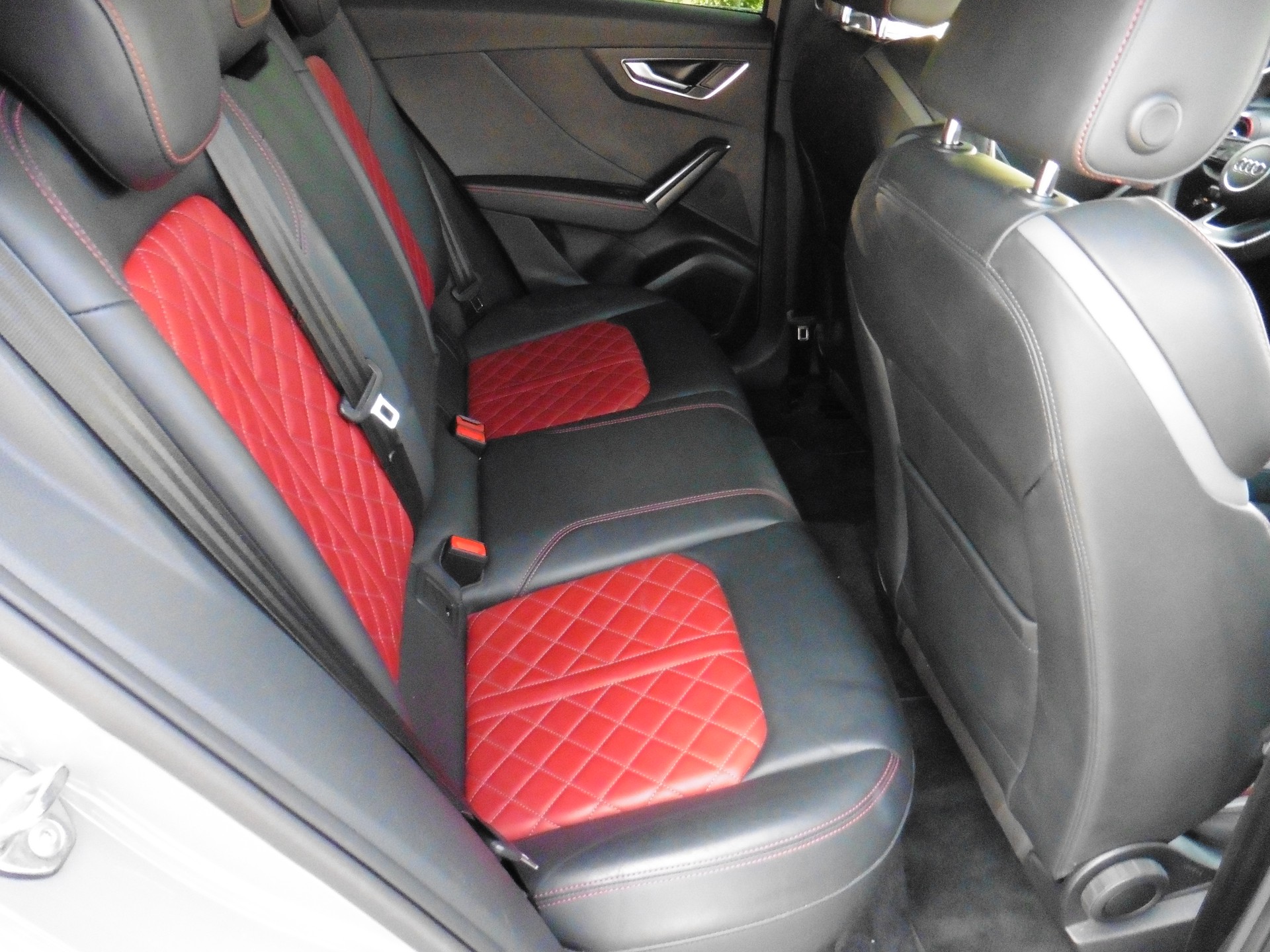 AUDI SQ2 TFSI quattro S-tronic-image-23