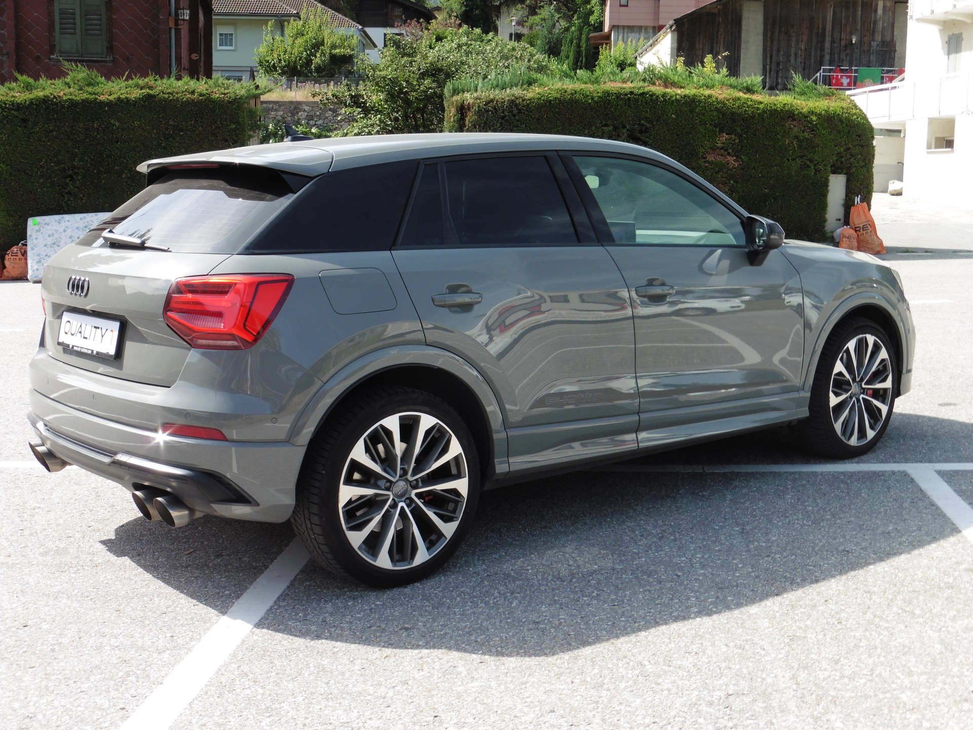 AUDI SQ2 TFSI quattro S-tronic-image-10