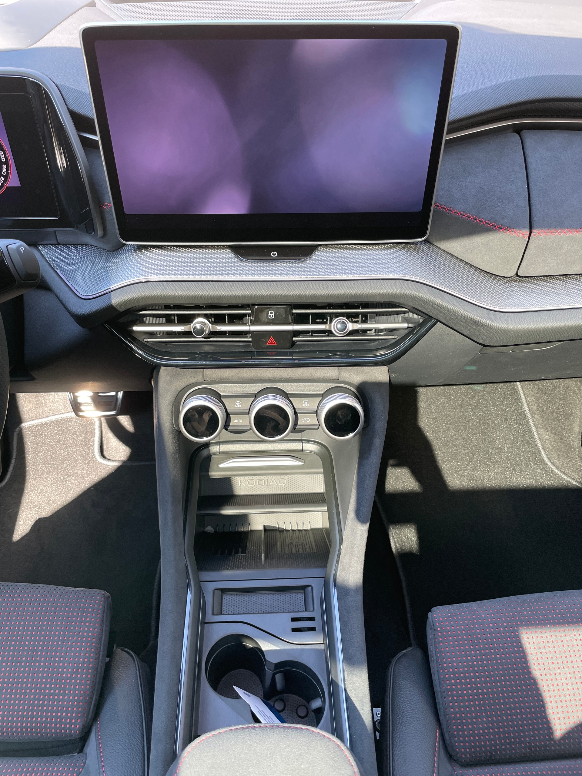SKODA Kodiaq 2.0 TSI RS 4x4, 7-Sitzer, Standheizung, AHK, Head-up-image-22