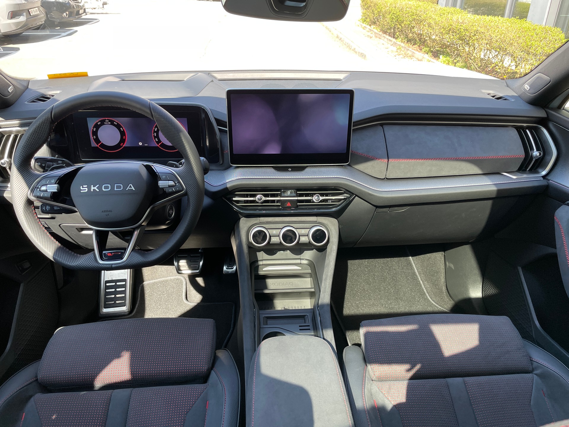 SKODA Kodiaq 2.0 TSI RS 4x4, 7-Sitzer, Standheizung, AHK, Head-up-image-21