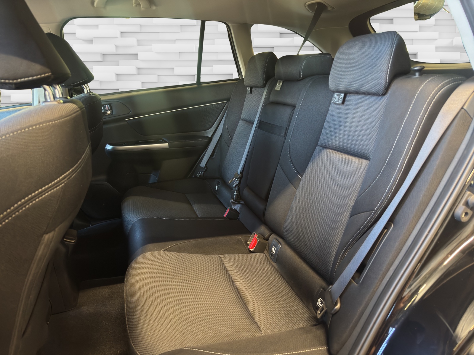 SUBARU Levorg 1.6DIT Swiss AWD Lineartronic-image-7