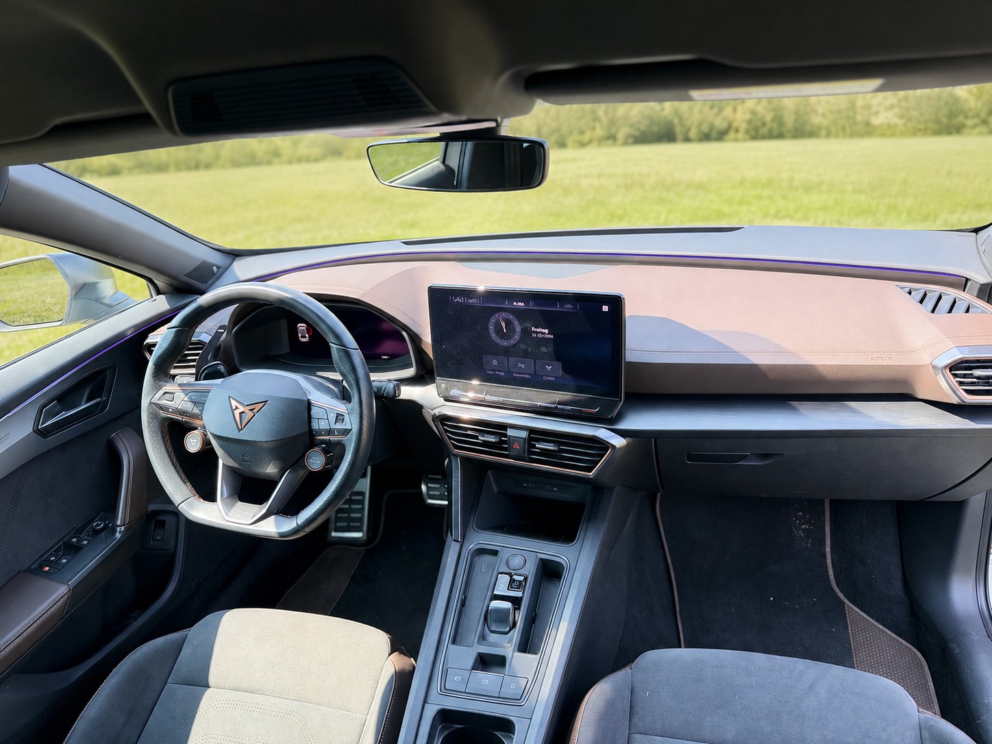 CUPRA 2.5 TSI VZ5 Taiga Grey 4Drive DSG-image-12