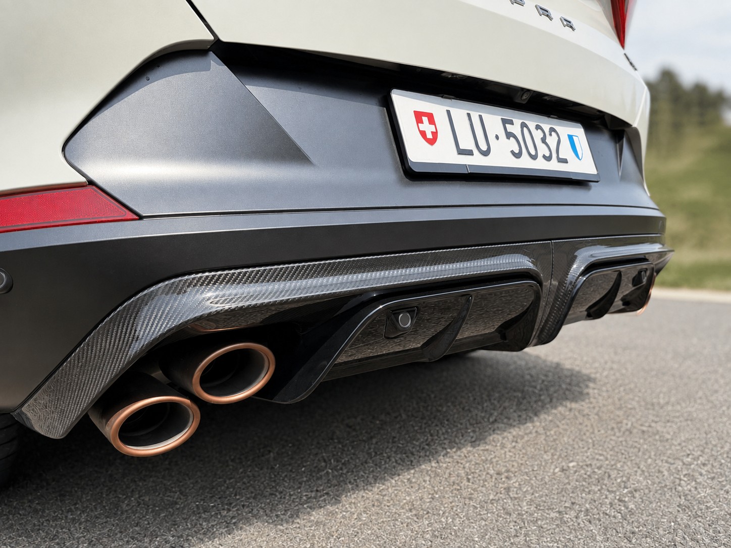 CUPRA 2.5 TSI VZ5 Taiga Grey 4Drive DSG-image-16
