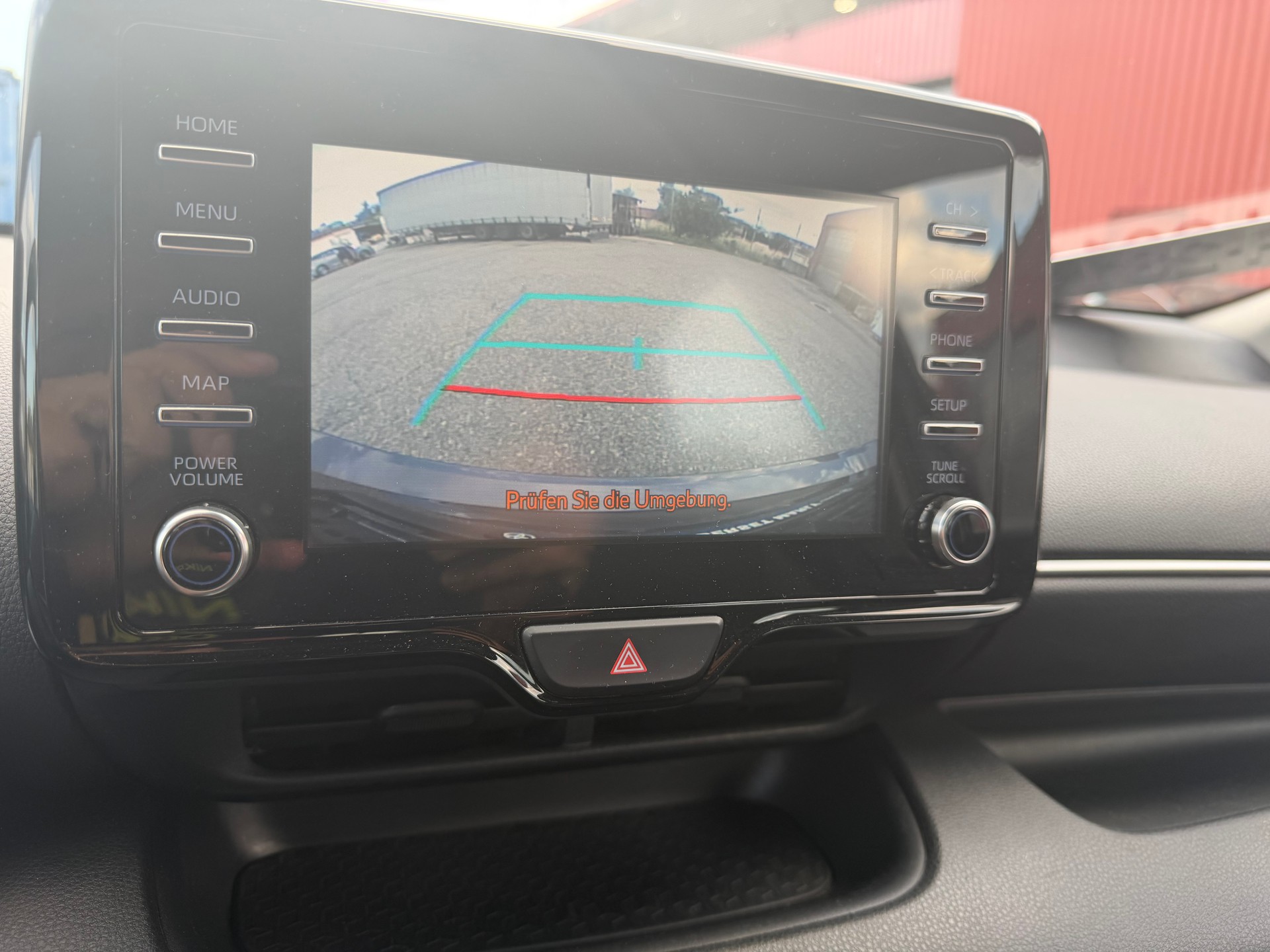 TOYOTA Yaris 1.5 Comfort e-CVT-image-8