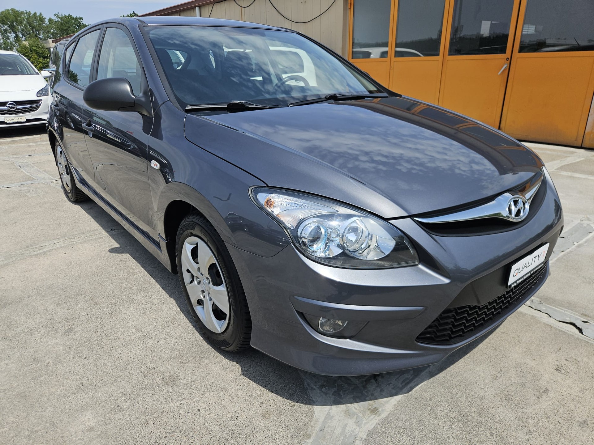 HYUNDAI i30 1.4 Comfort-image-5