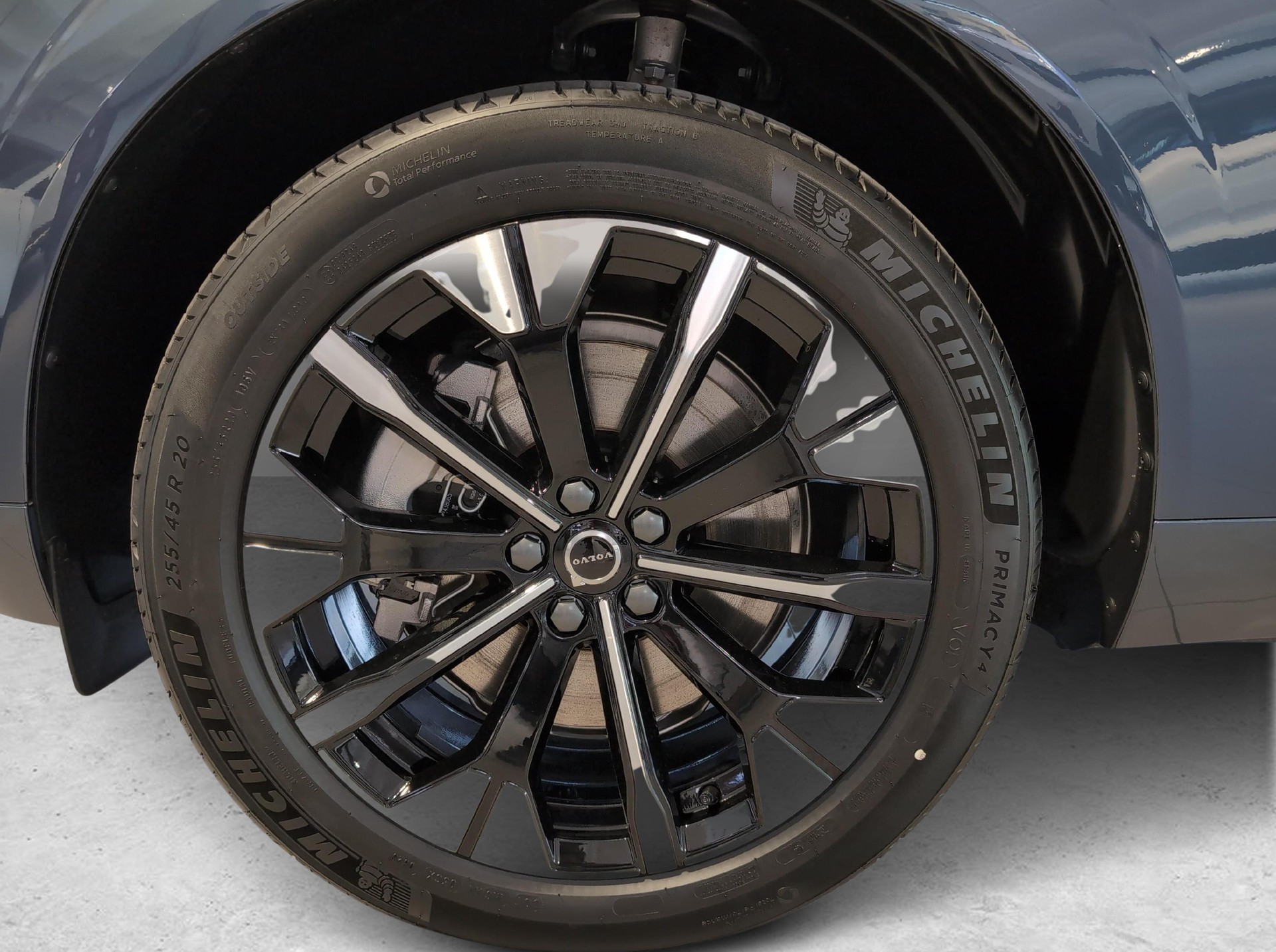 VOLVO XC60 2.0 T8 TE Ultra Bright eAWD-image-13