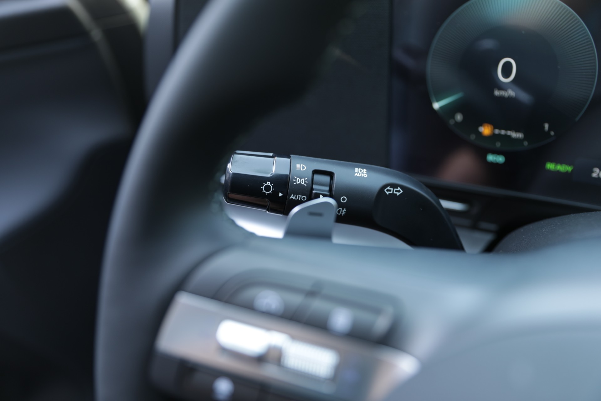 HYUNDAI Kona 1.6 GDi HEV Amplia DCT-image-13