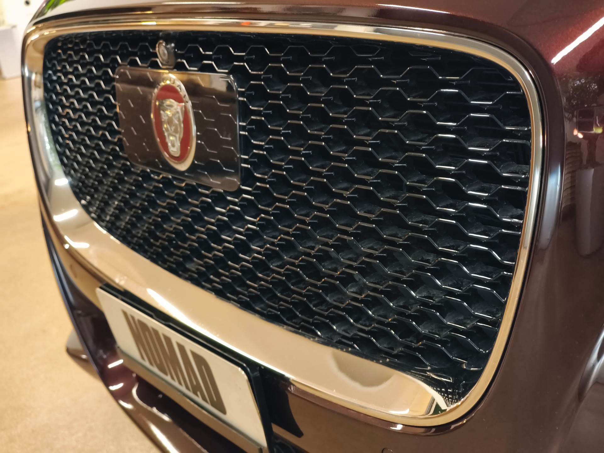 JAGUAR XF 25d Portfolio AWD Automatic-showroom-element-3