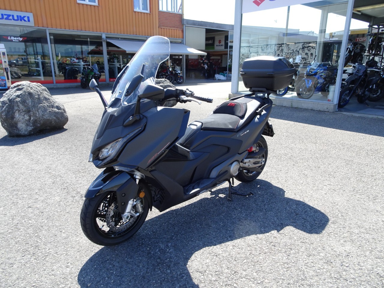 KYMCO AK 575i Premium (35kW)-showroom-element-3
