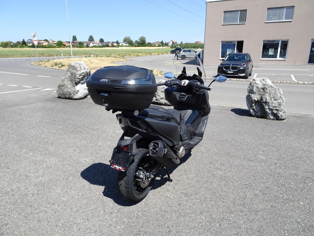 KYMCO AK 575i Premium (35kW)-image-4