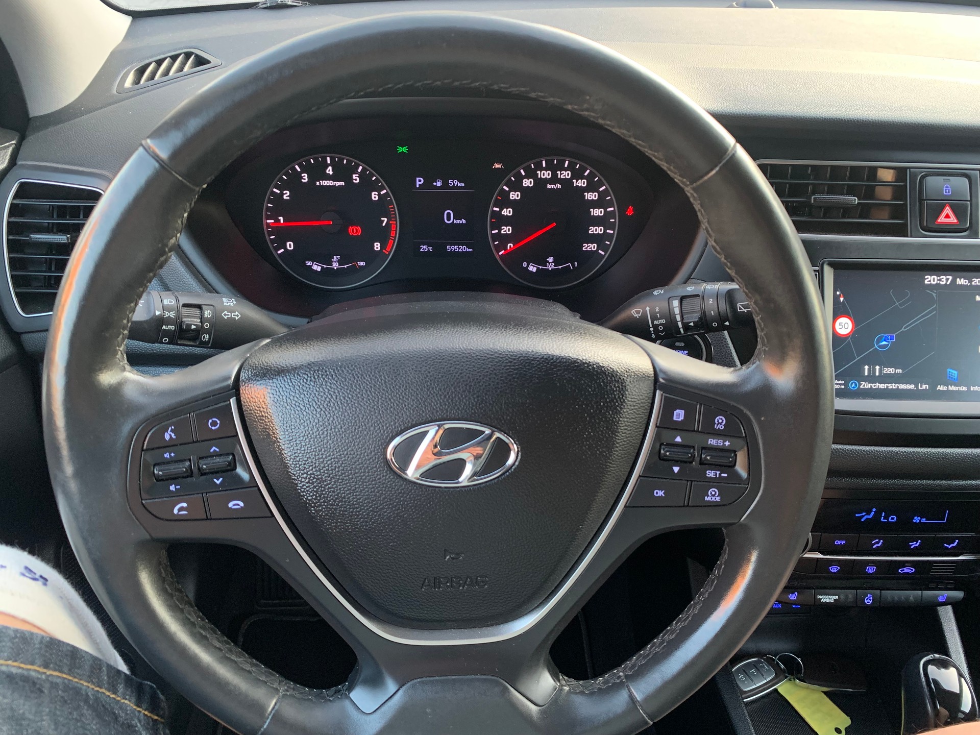 HYUNDAI i20 Active 1.0 T-GDi Vertex DCT-image-11