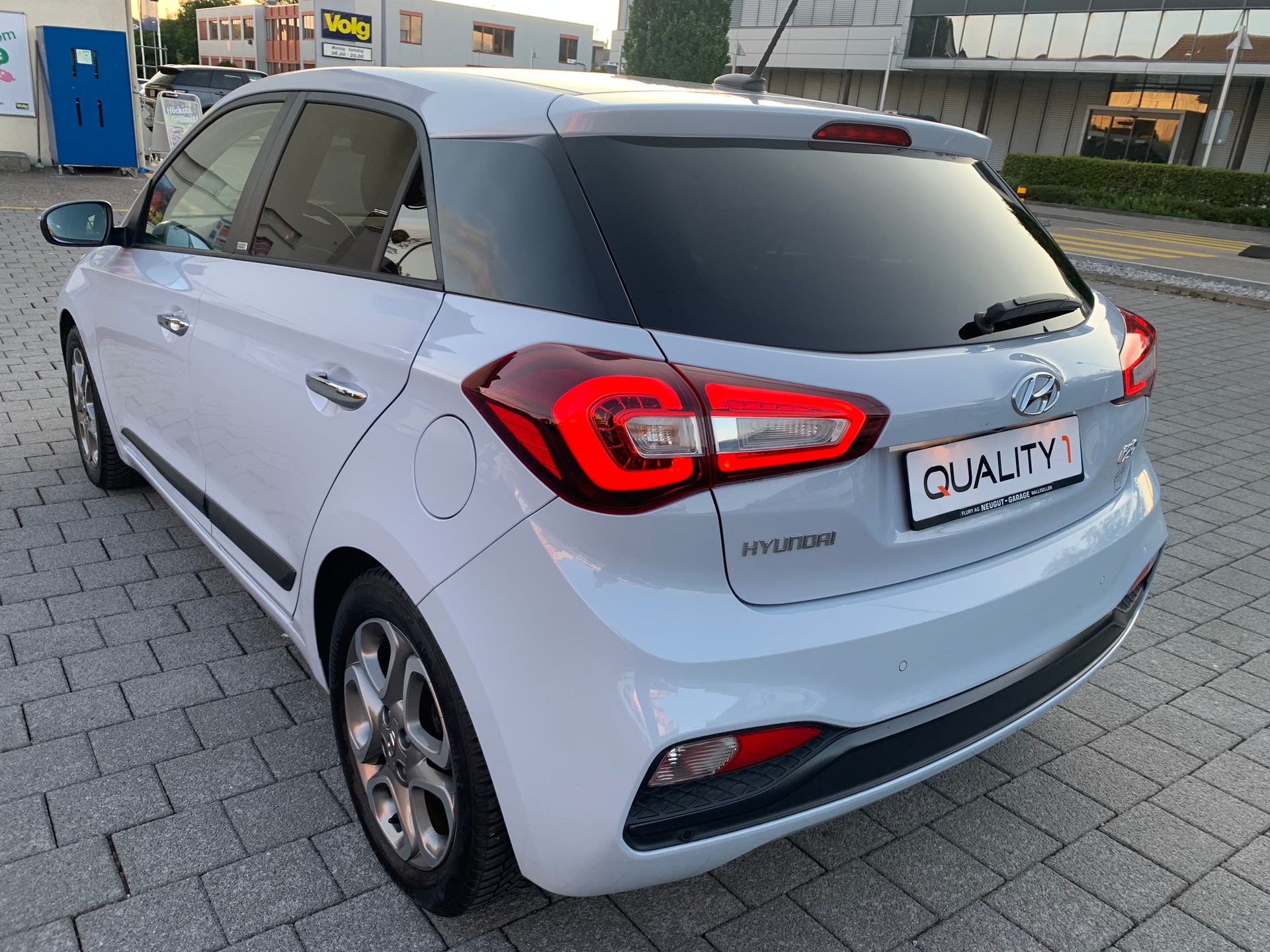 HYUNDAI i20 Active 1.0 T-GDi Vertex DCT-image-2