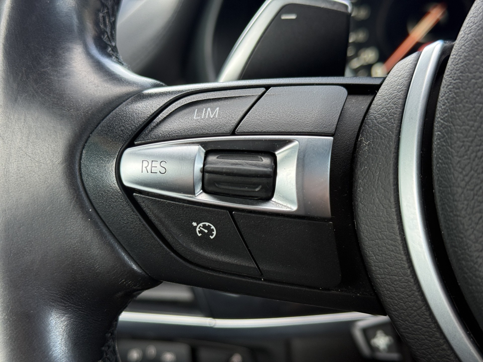 BMW X6 xDrive 30d M Sport Steptronic-image-16