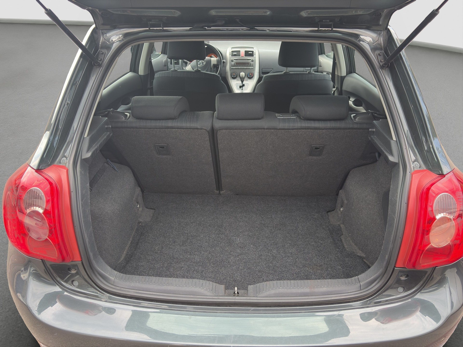 TOYOTA Auris 1.6 Linea Luna MultiMode-image-19