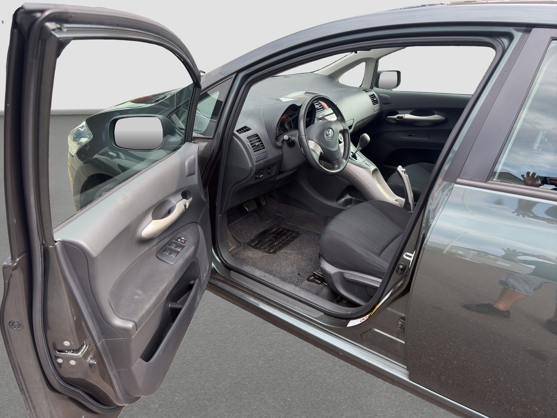 TOYOTA Auris 1.6 Linea Luna MultiMode-image-16