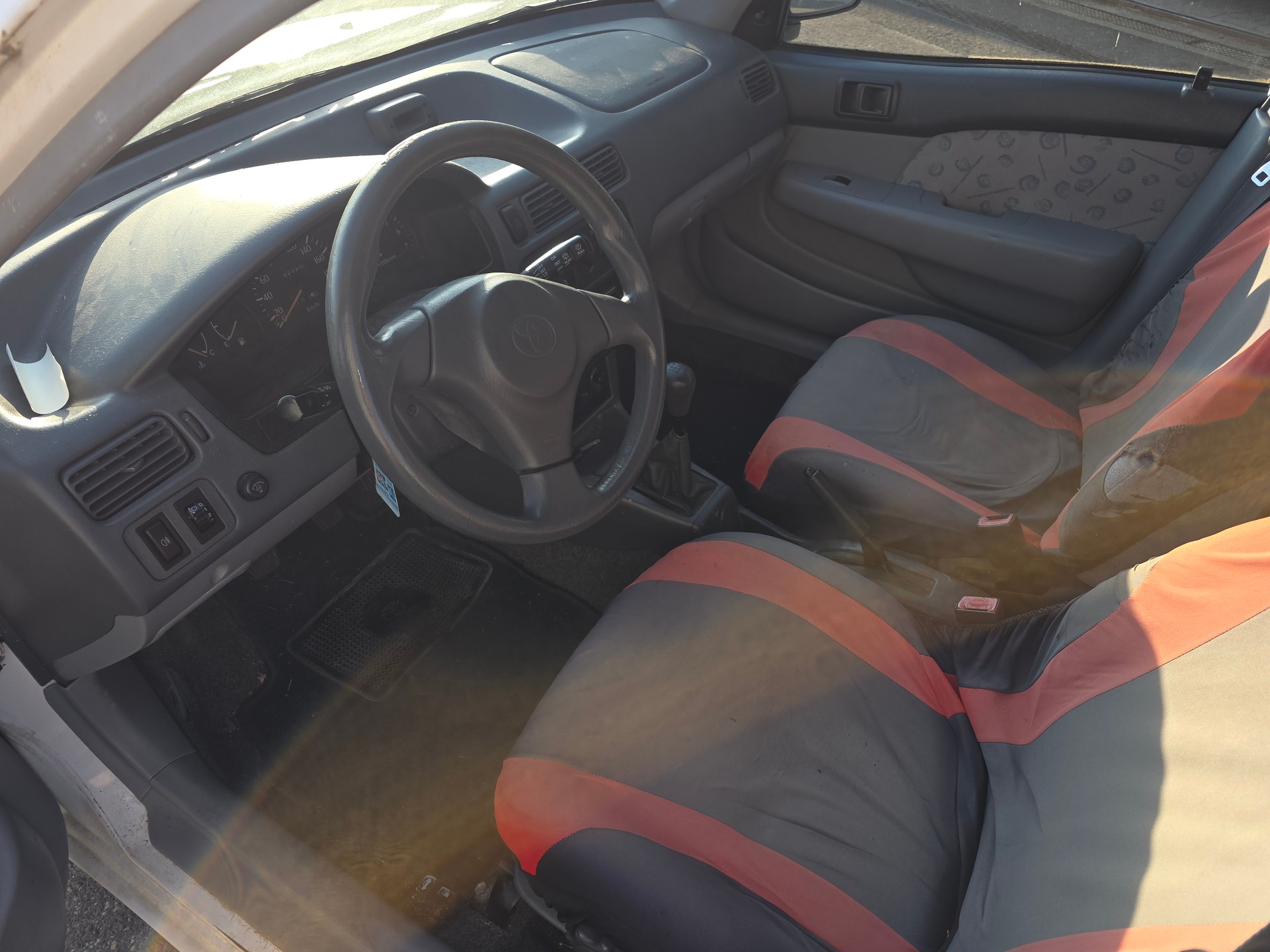 TOYOTA Starlet 1.3-image-1