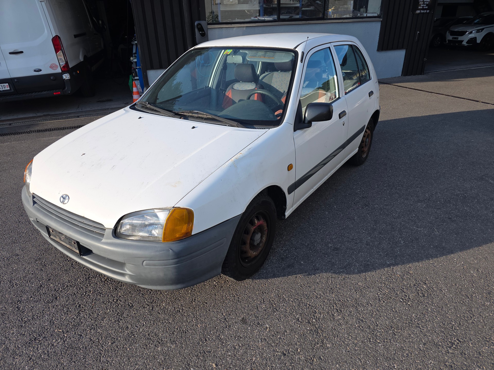 TOYOTA Starlet 1.3-image-0