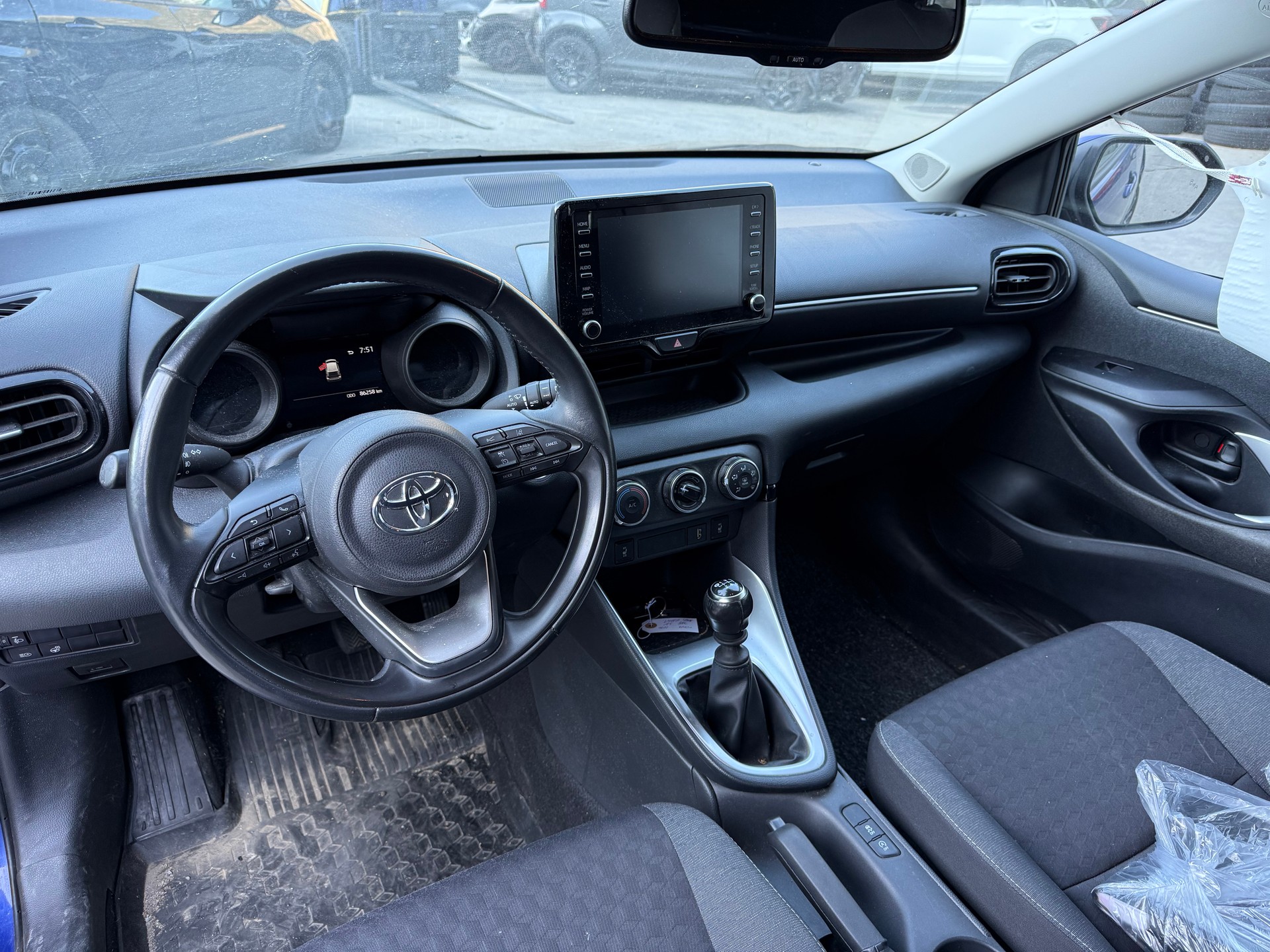 TOYOTA Yaris 1.5 Trend-image-10