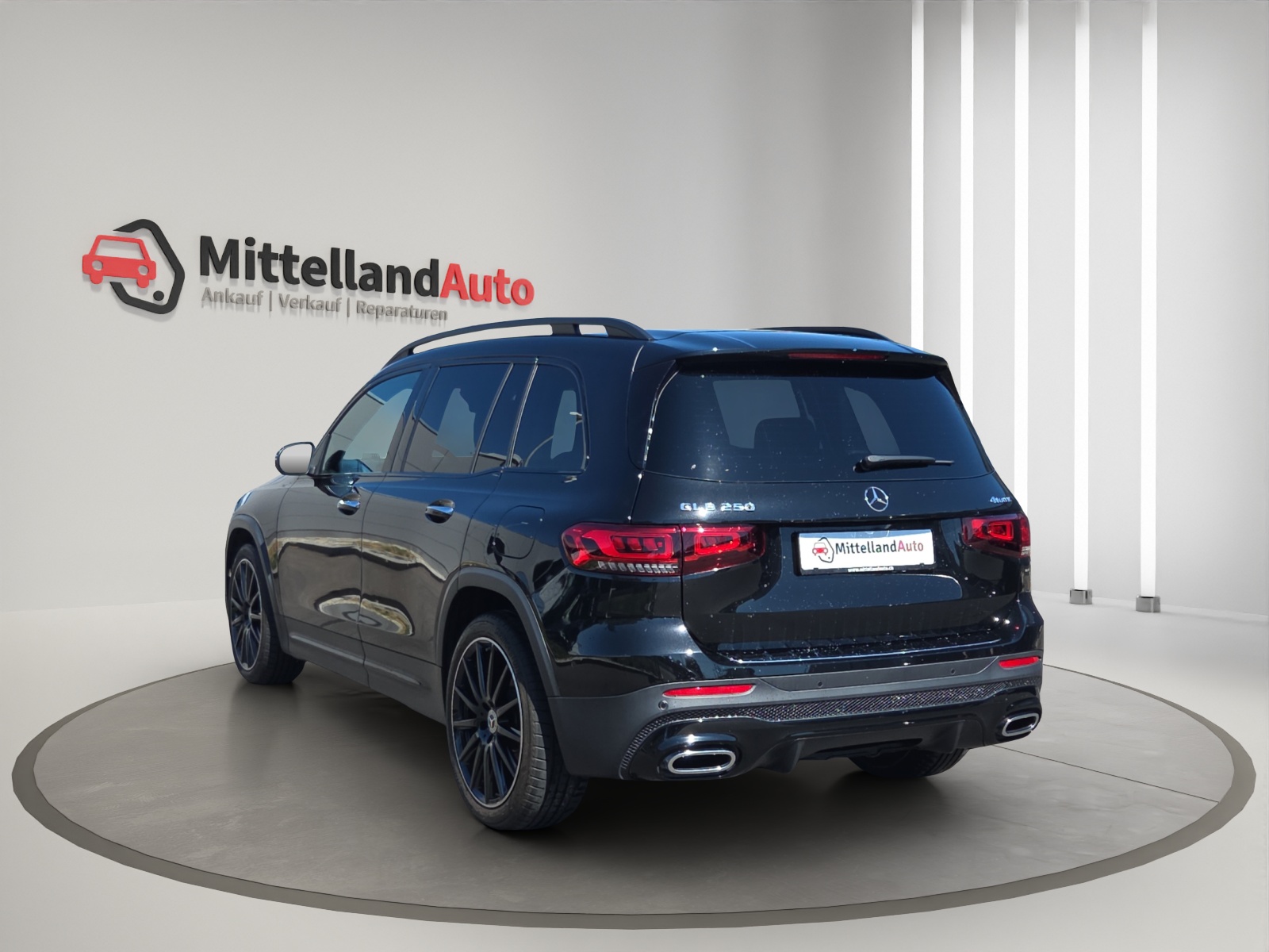 MERCEDES-BENZ GLB 250 4Matic AMG Line 8G-Tronic-image-12