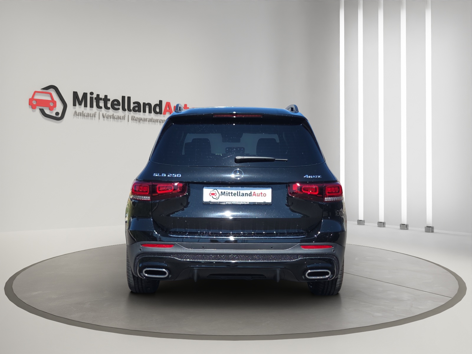 MERCEDES-BENZ GLB 250 4Matic AMG Line 8G-Tronic-image-11