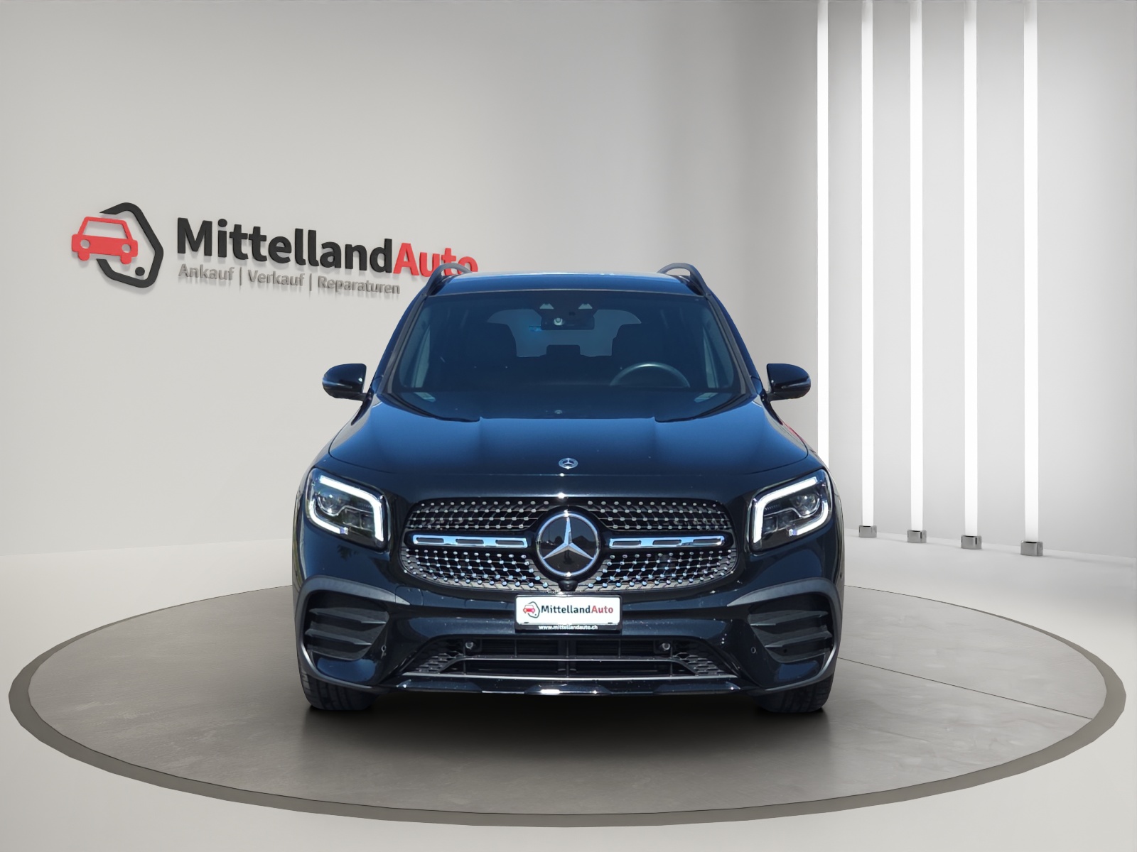 MERCEDES-BENZ GLB 250 4Matic AMG Line 8G-Tronic-image-1