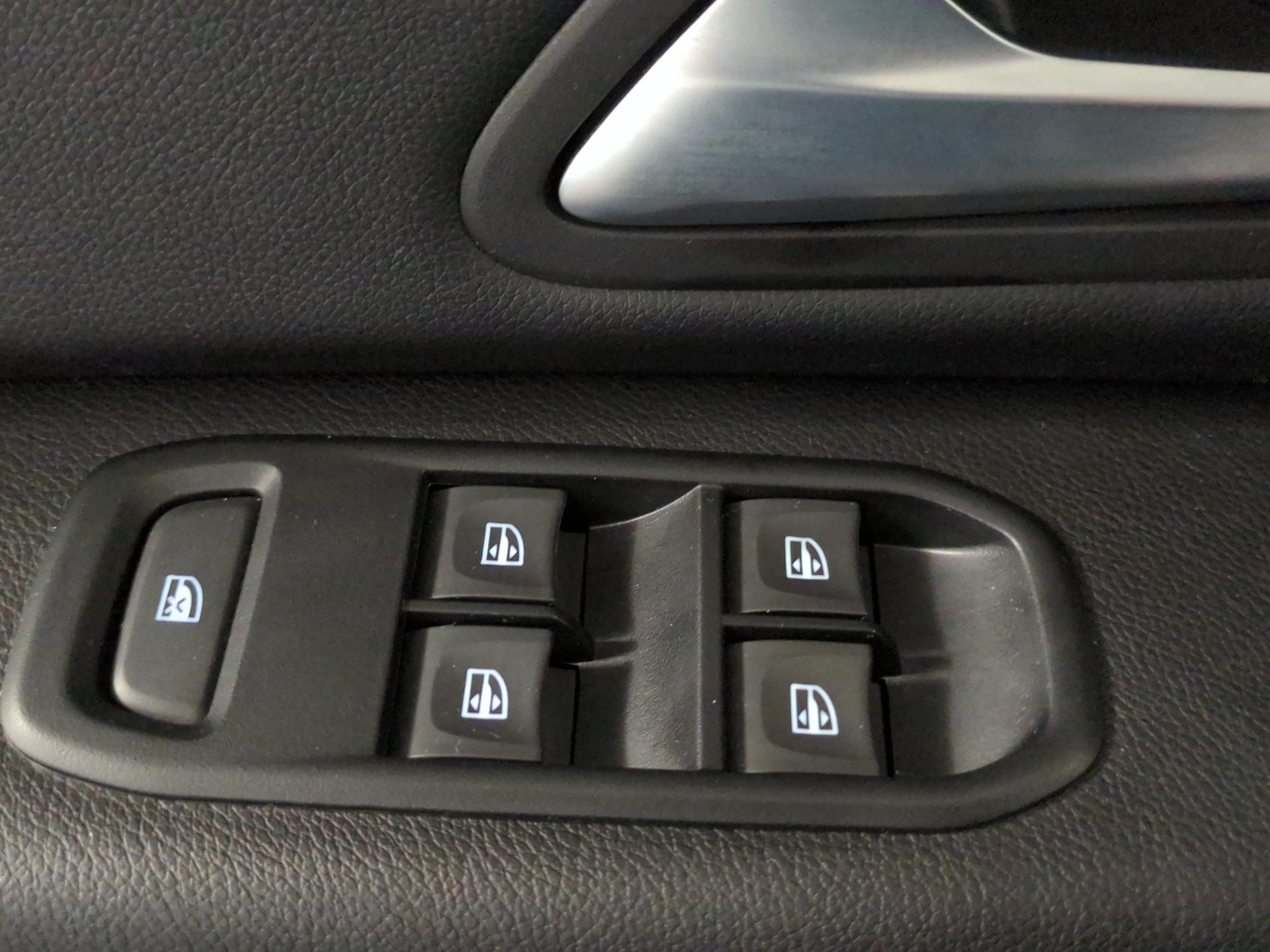 DACIA Duster TCe 150 Prestige EDC 4x2-image-19