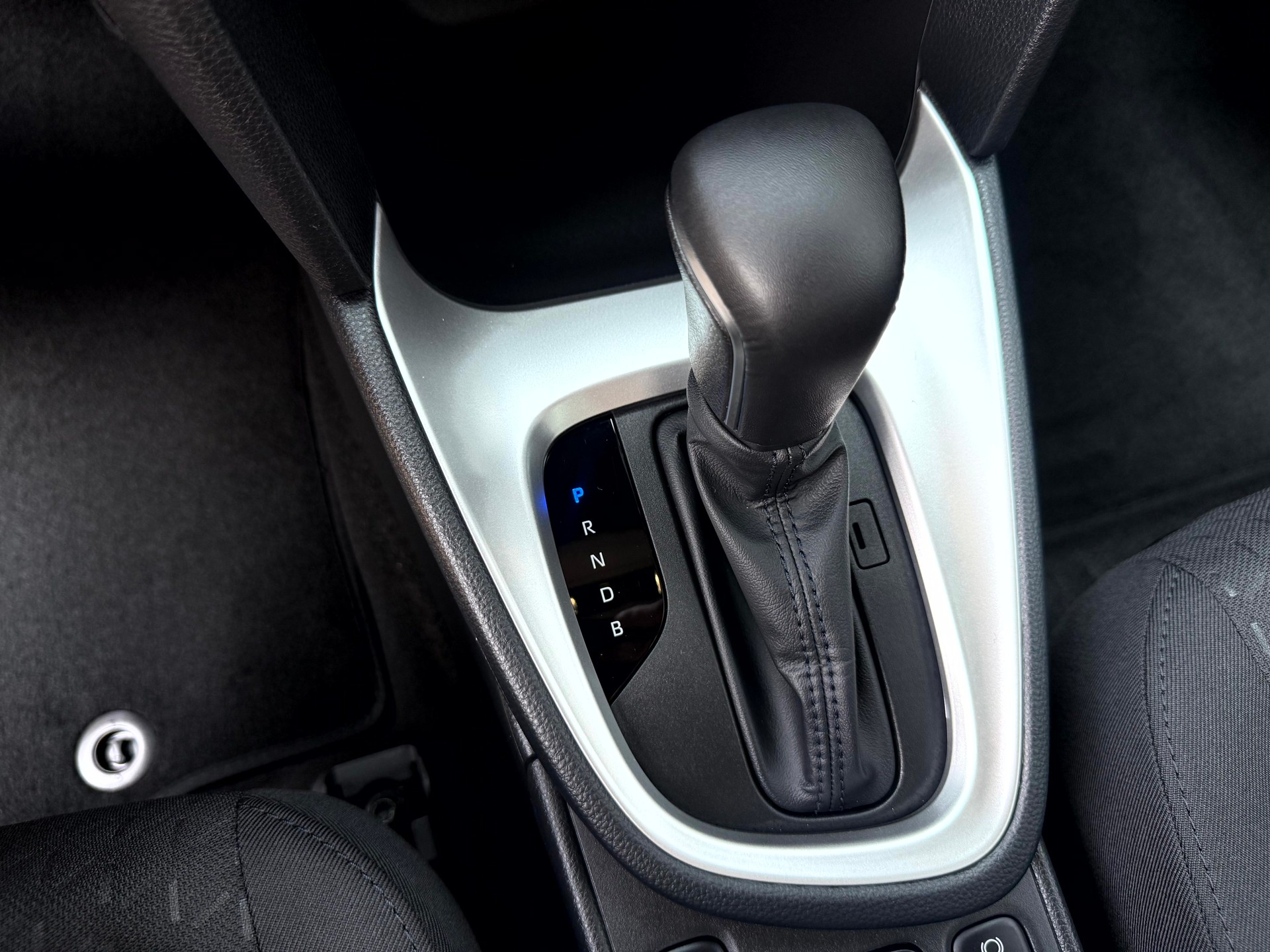 TOYOTA Yaris Cross 1.5 Comfort AWDi e-CVT-image-18
