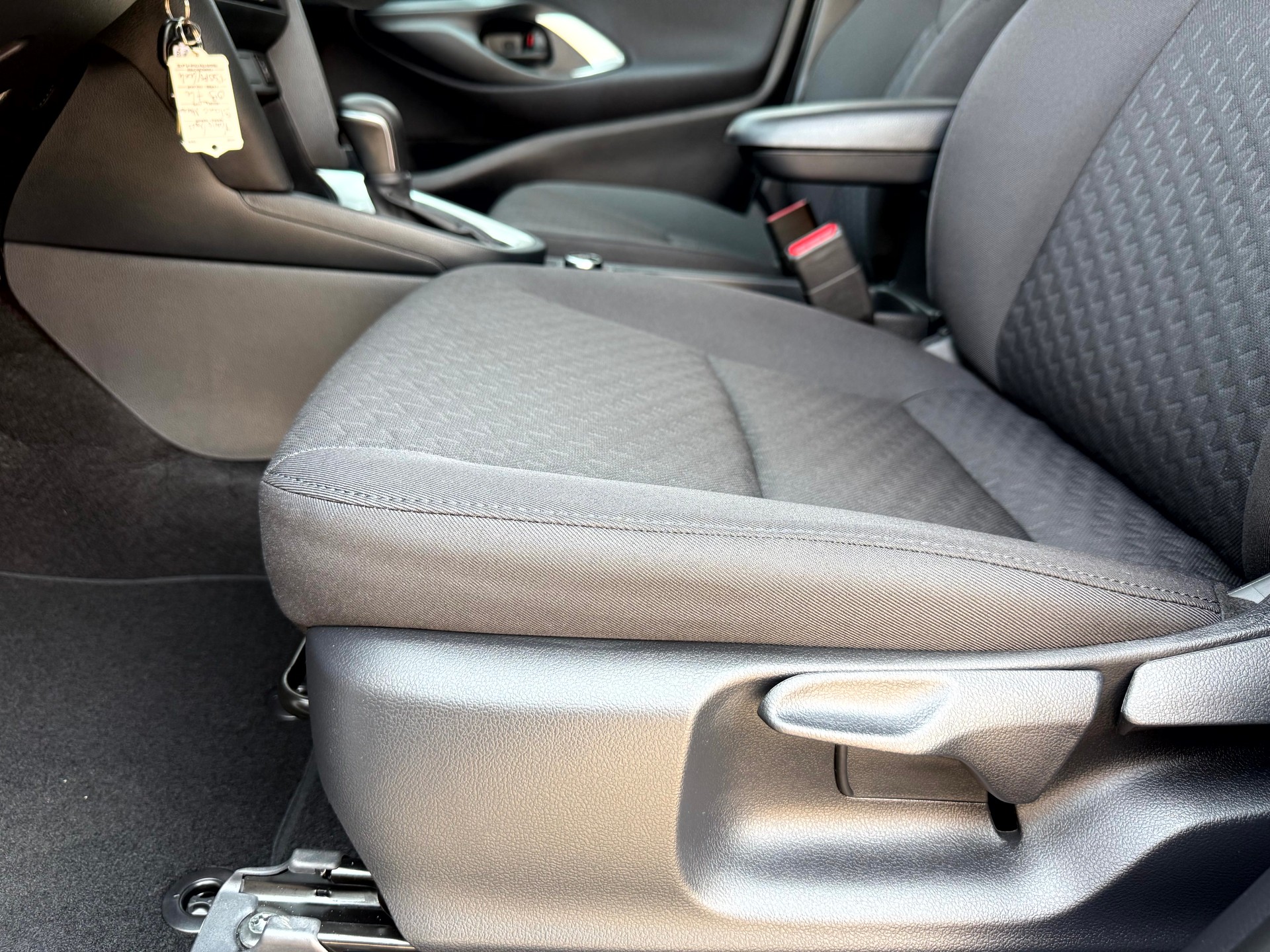 TOYOTA Yaris Cross 1.5 Comfort AWDi e-CVT-image-16