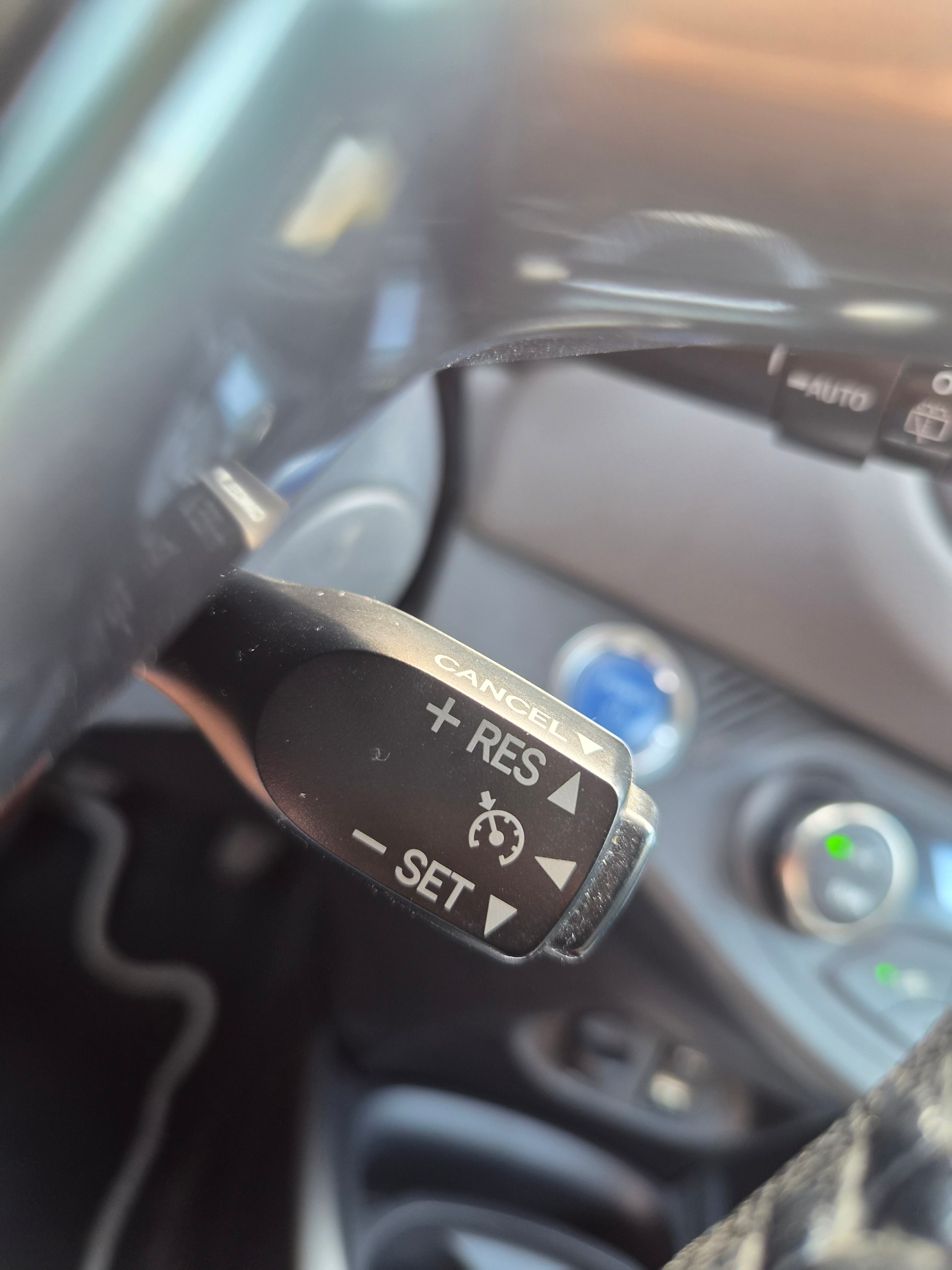 TOYOTA Yaris 1.5 VVT-i Hybrid Trend e-CVT-image-8