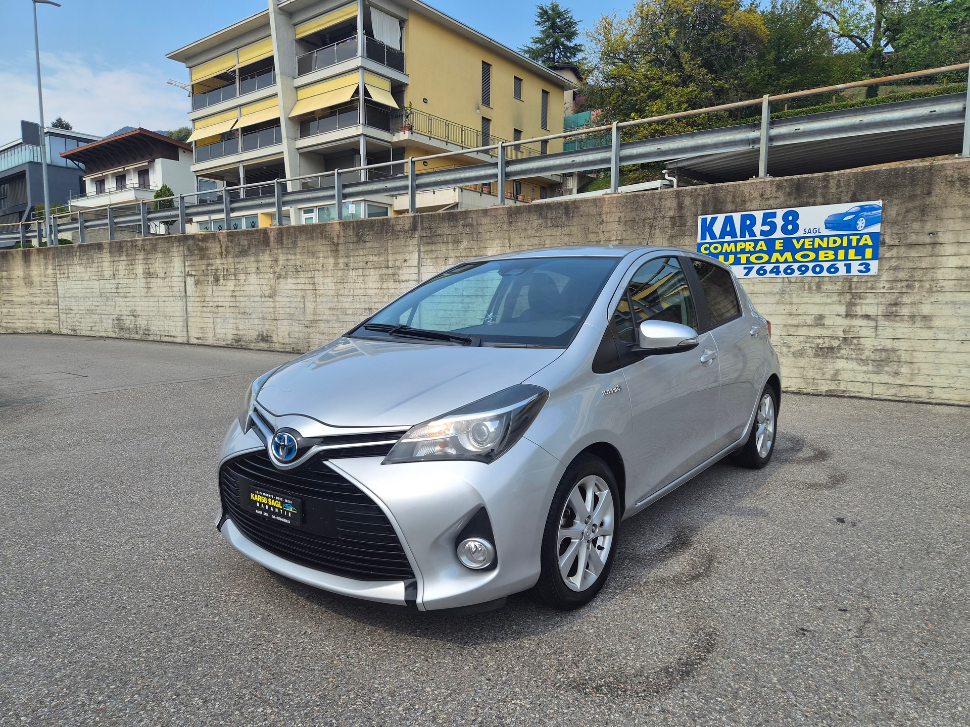 TOYOTA Yaris 1.5 VVT-i Hybrid Trend e-CVT-image-0
