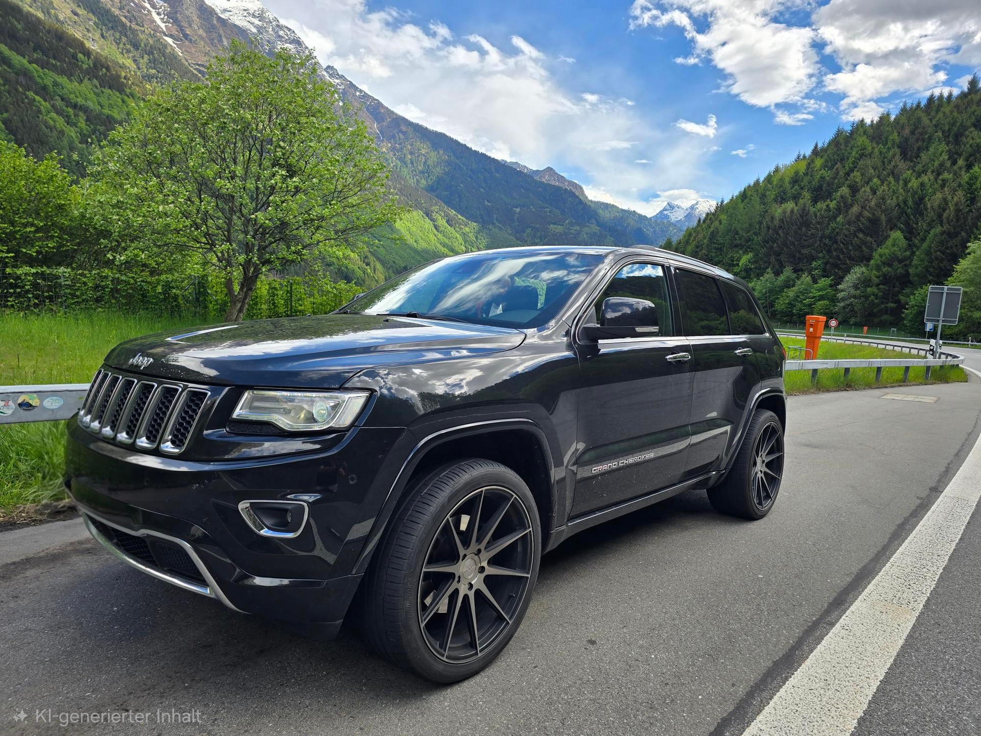 JEEP Grand Cherokee Overland-image-0