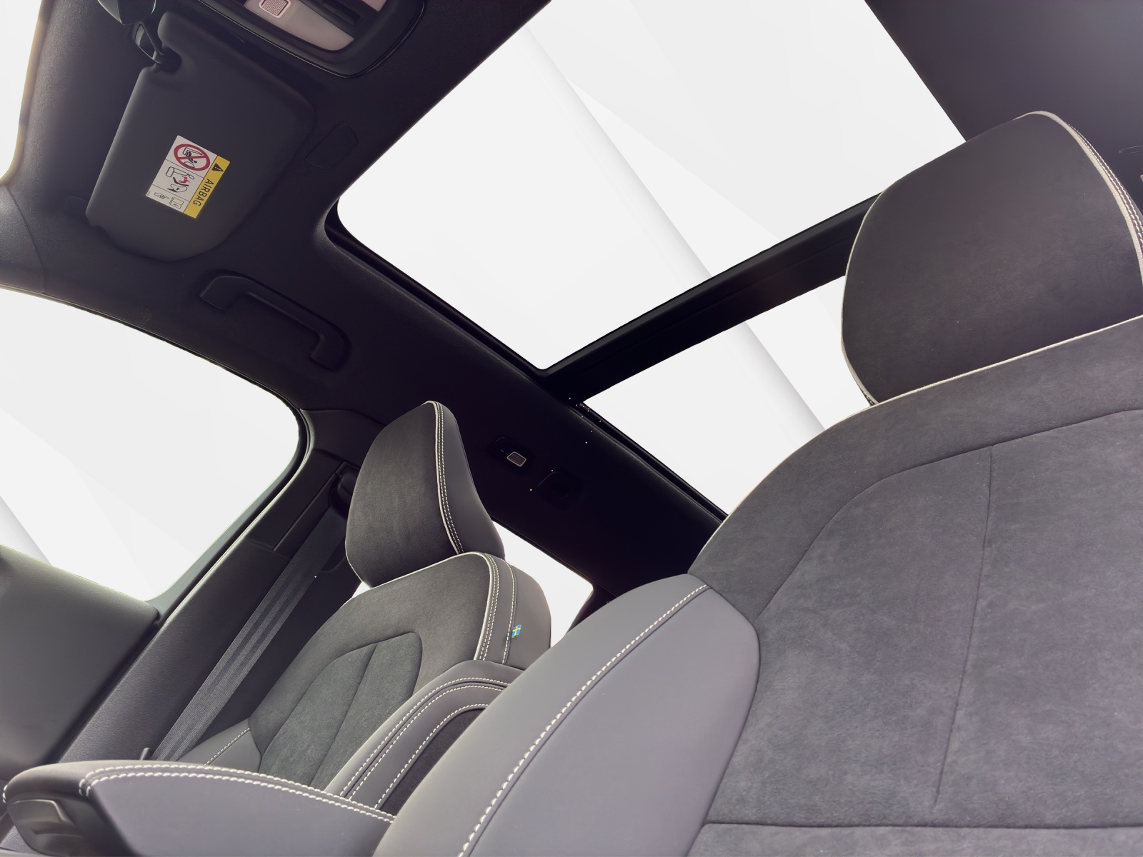 VOLVO EX40 Twin XCENTRIC Edition AWD-image-20