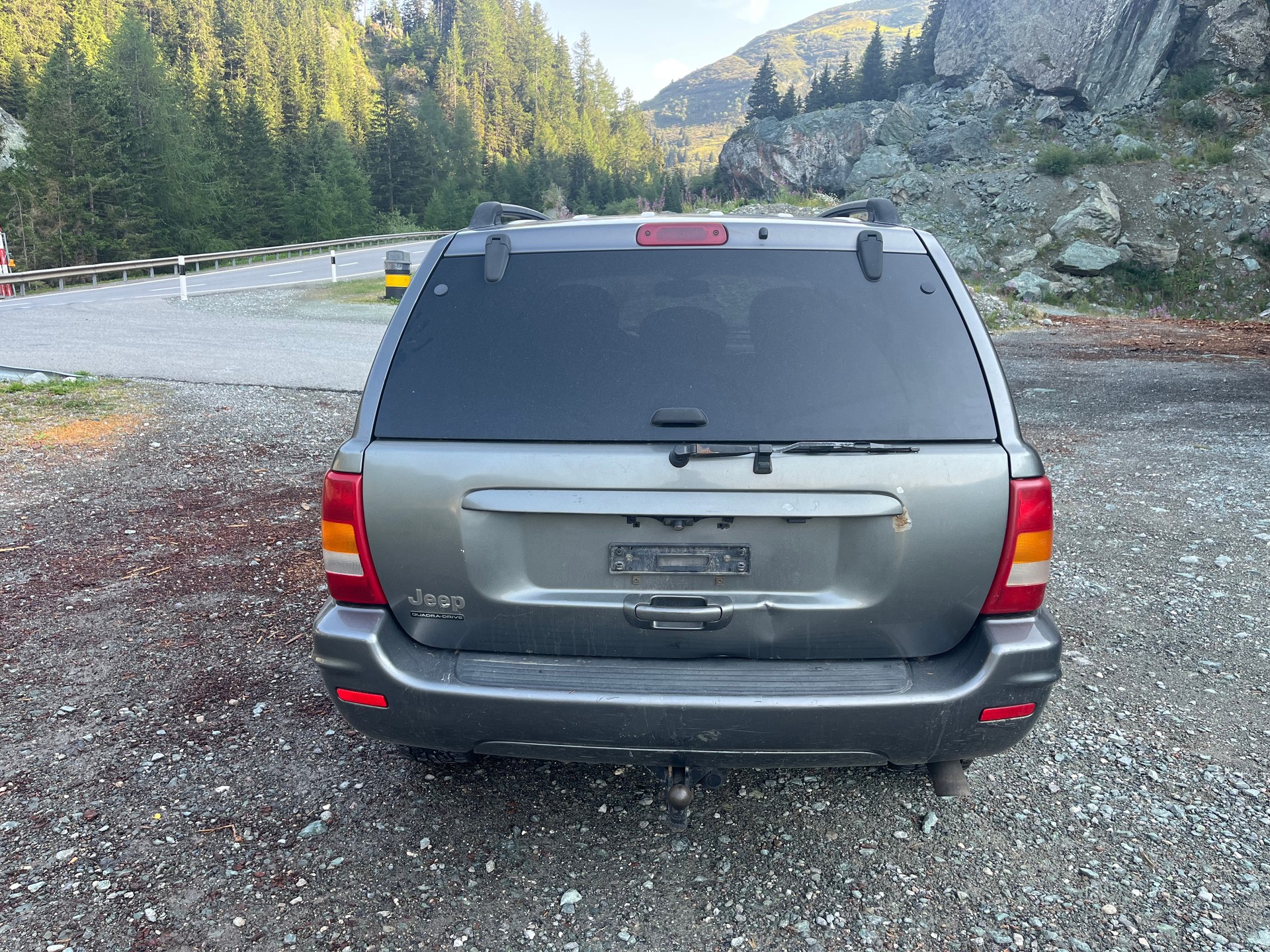JEEP Grand Cherokee 2.7 CRD Limited Automatic-image-4