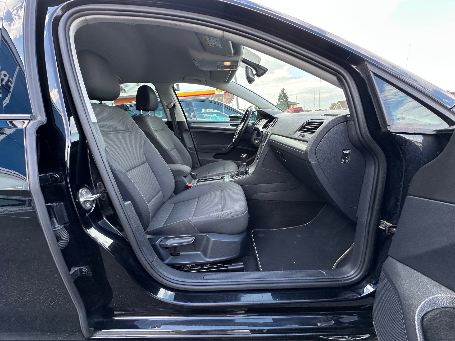 VW Golf 1.4 TSI Start-image-6