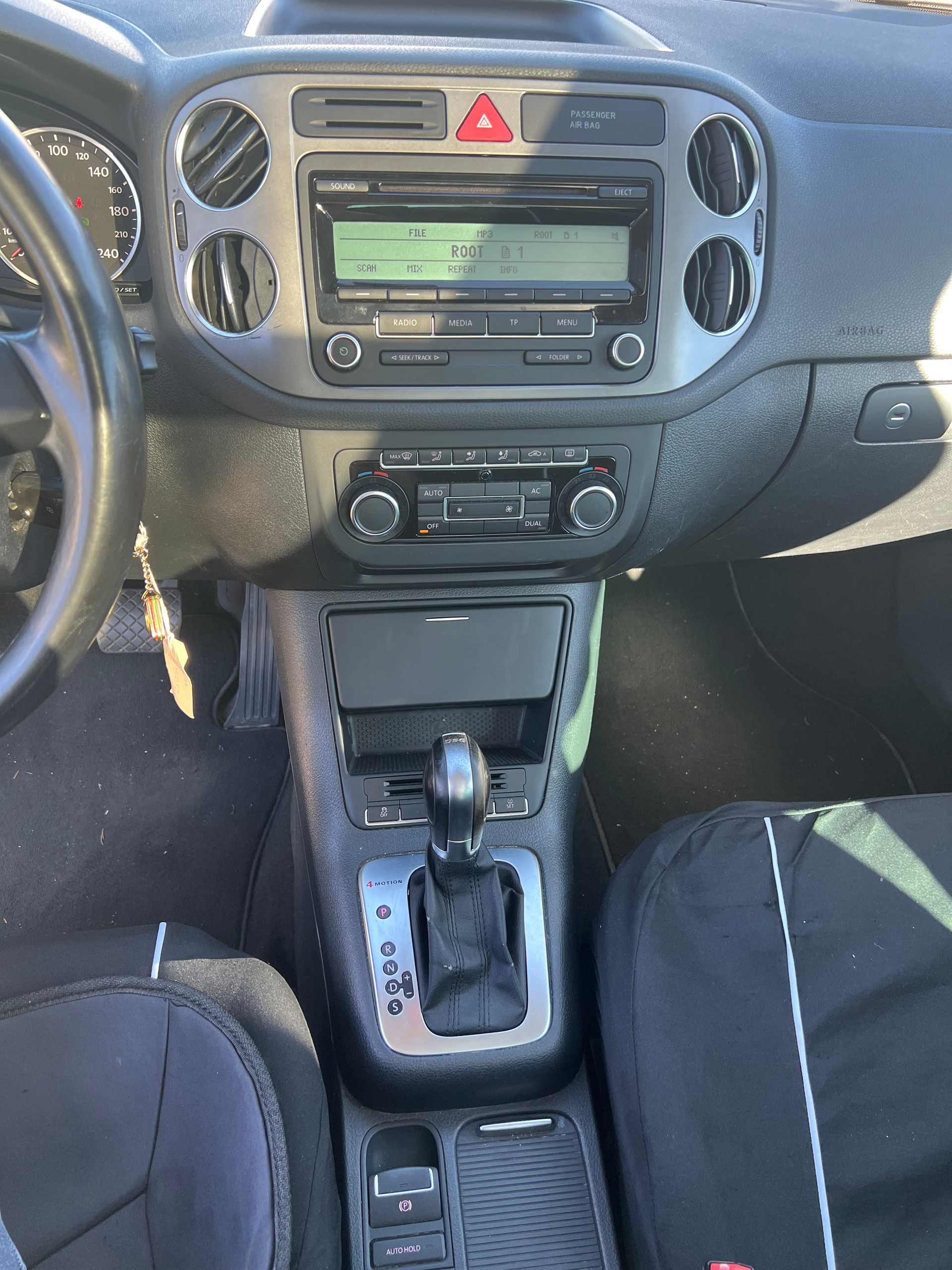 VW Tiguan 2.0 TSI Sport&Style DSG-image-6
