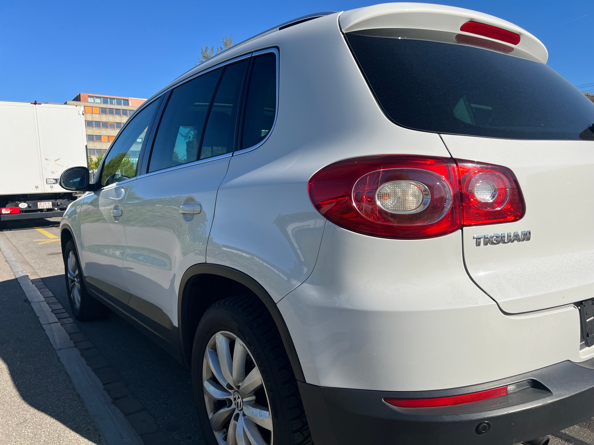 VW Tiguan 2.0 TSI Sport&Style DSG-image-11