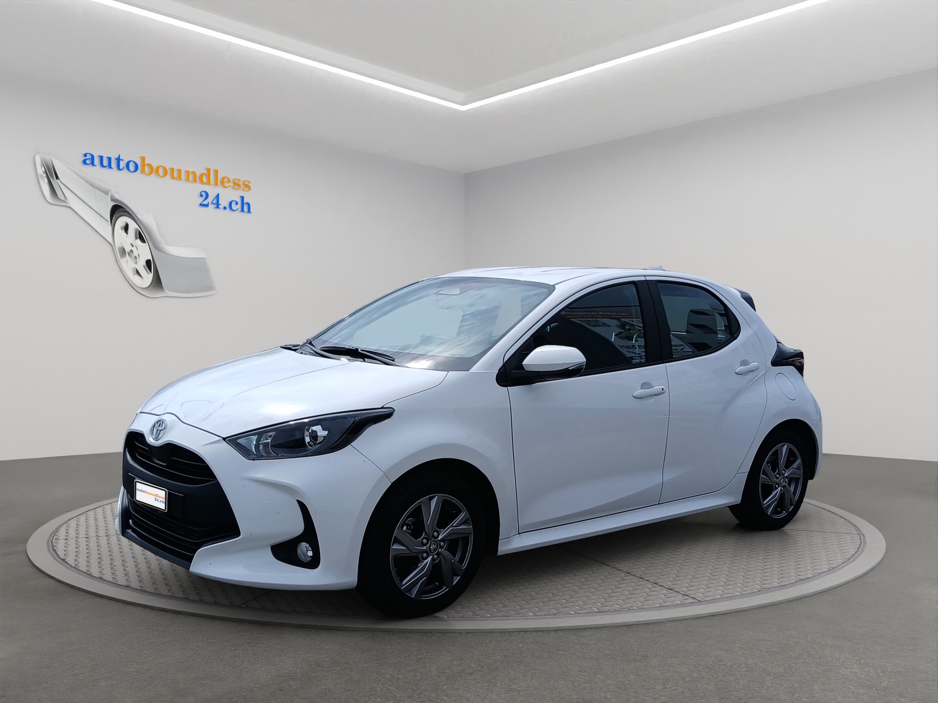 TOYOTA Yaris 1.5 Premium e-CVT-image-1