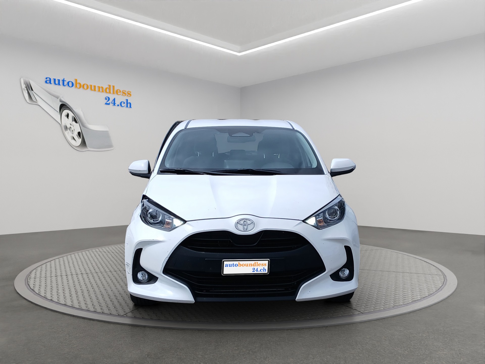 TOYOTA Yaris 1.5 Premium e-CVT-image-0