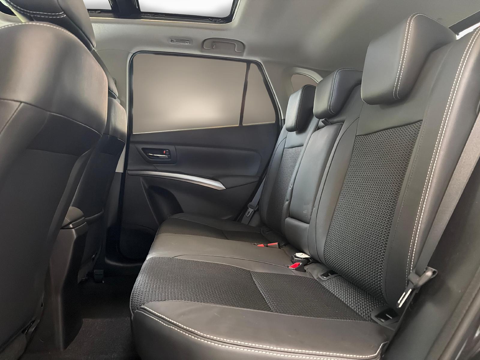 SUZUKI S-Cross 1.5 Piz Sulai Top Hybrid 4x4 - Ruote invernali incluse-image-11