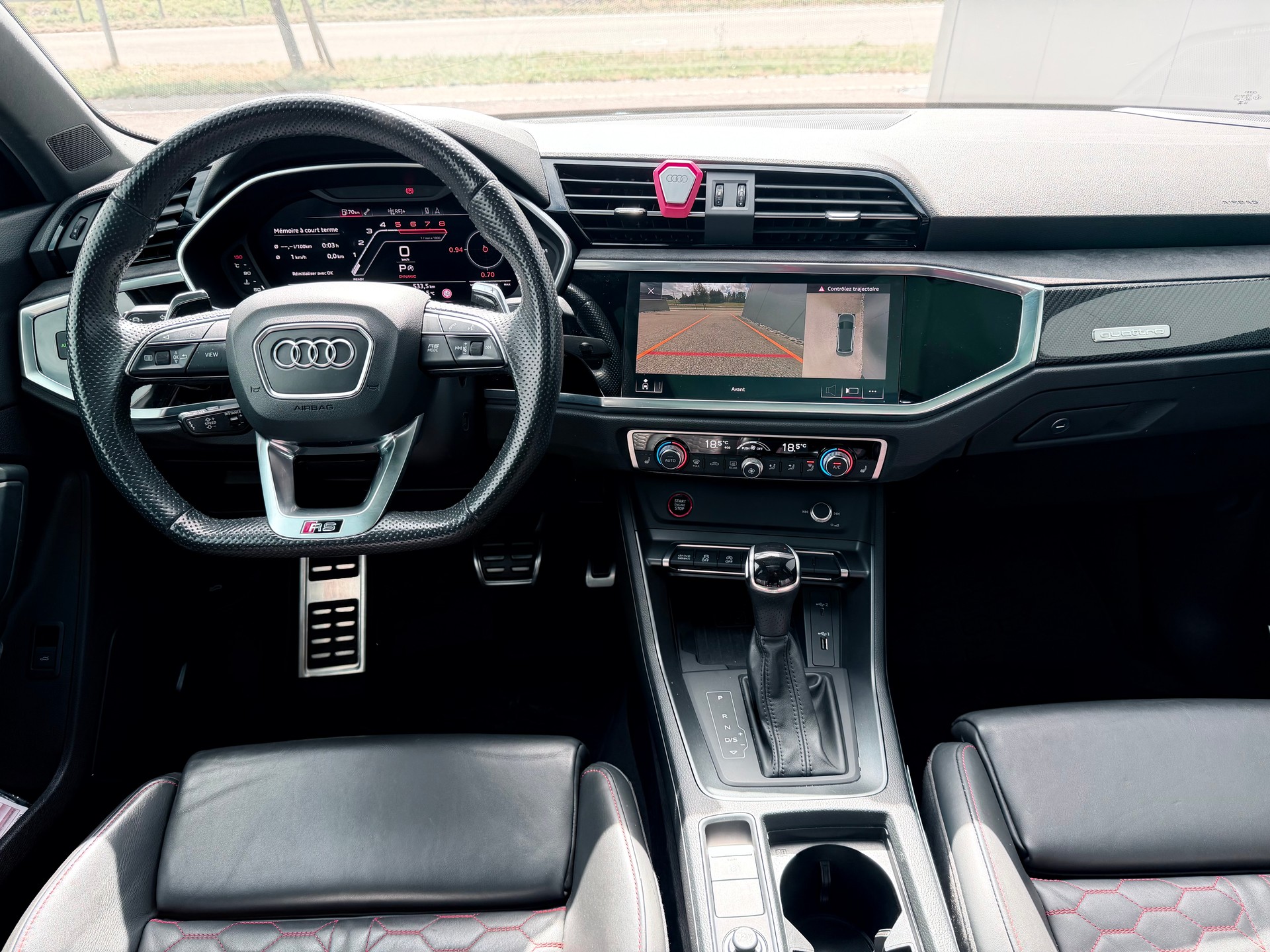 AUDI RS Q3 2.5 TFSI Black Edition quattro S tronic-image-6