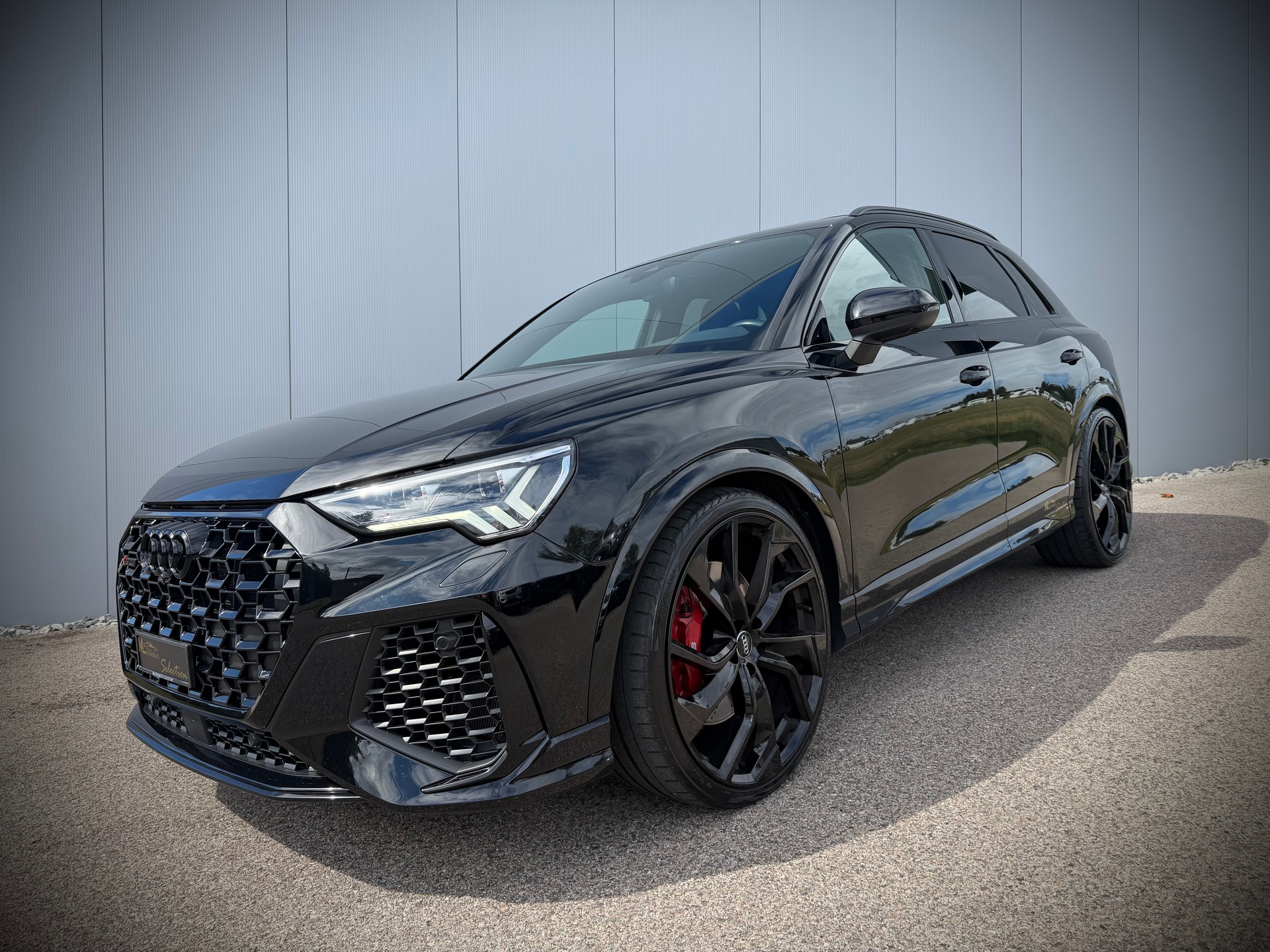 AUDI RS Q3 2.5 TFSI Black Edition quattro S tronic-image-1