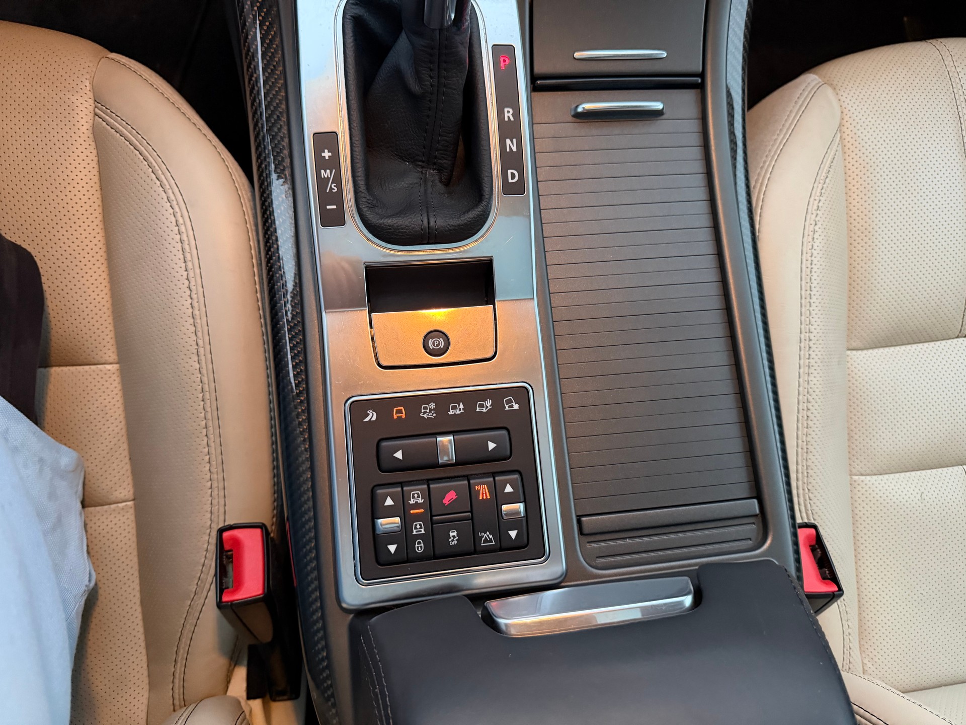 LAND ROVER Range Rover Sport 5.0 V8 SC Automatic-image-16