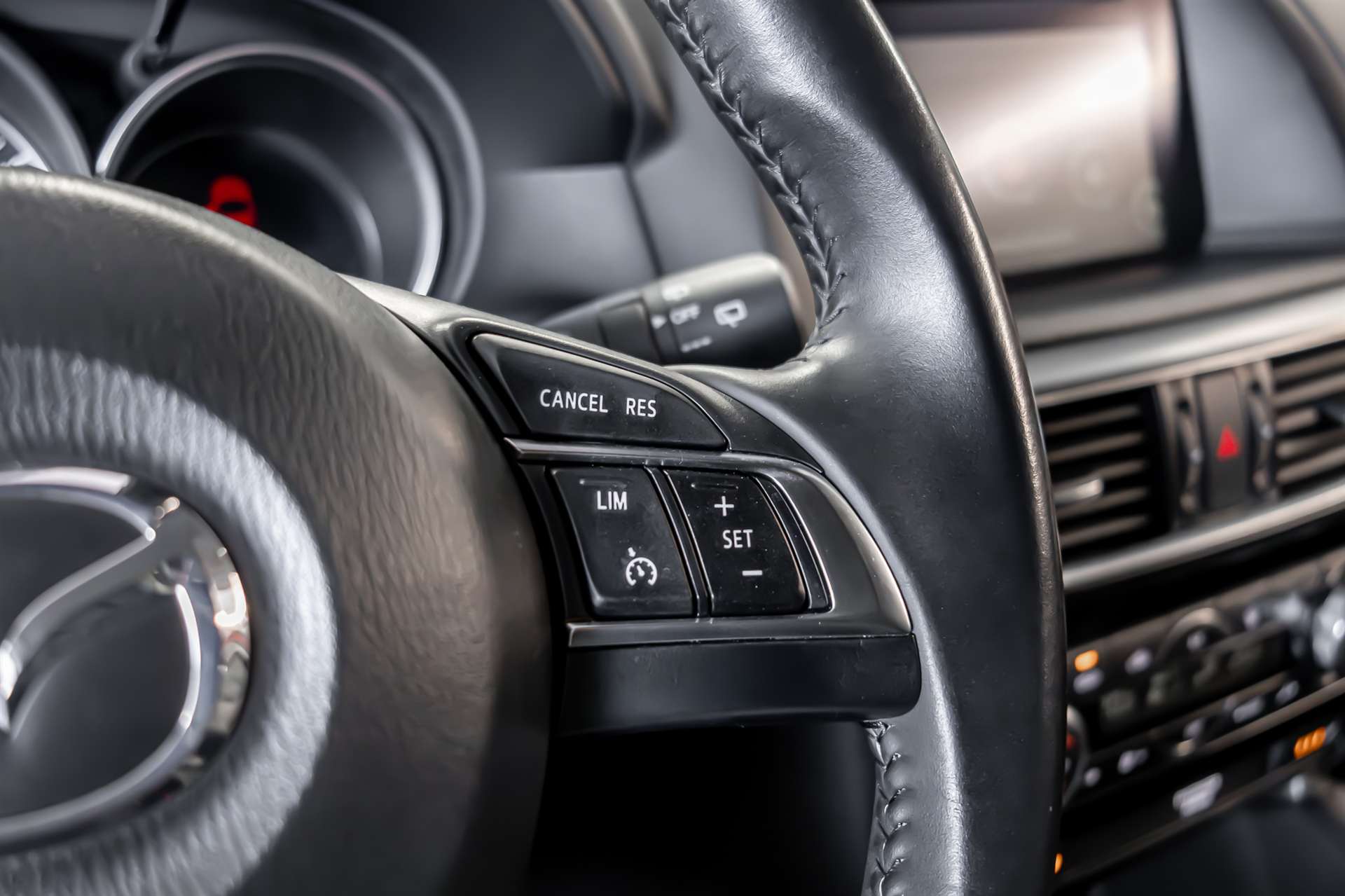 MAZDA CX-5 2.2 D HP Revolution AWD Automatic-image-8
