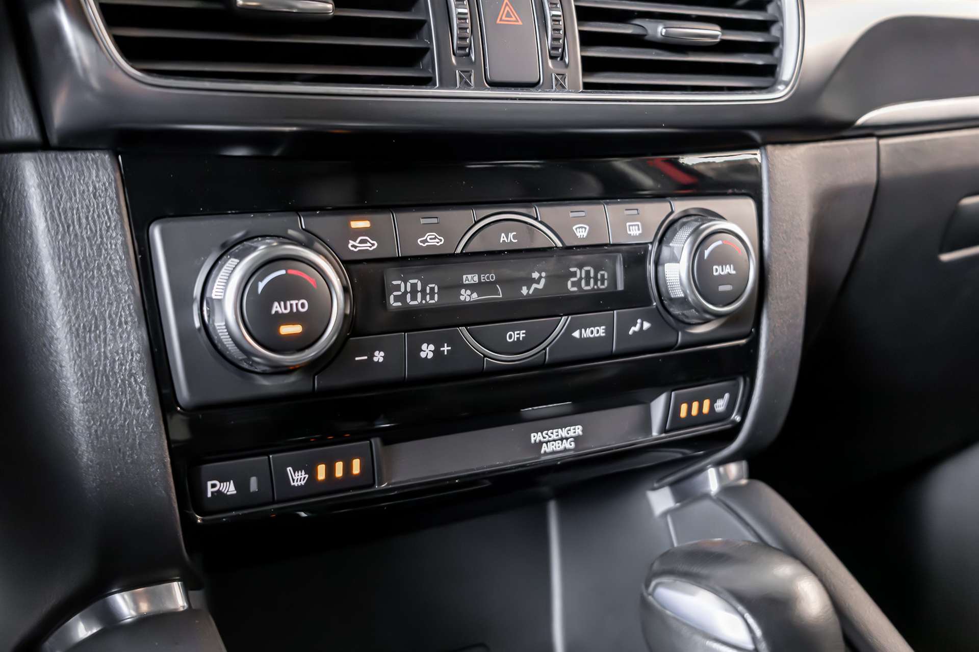 MAZDA CX-5 2.2 D HP Revolution AWD Automatic-image-15